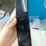 Samsung W2018 leaked flip back