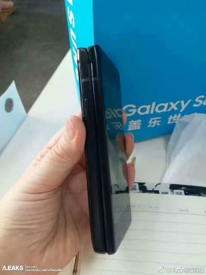 Samsung W2018 leaked side
