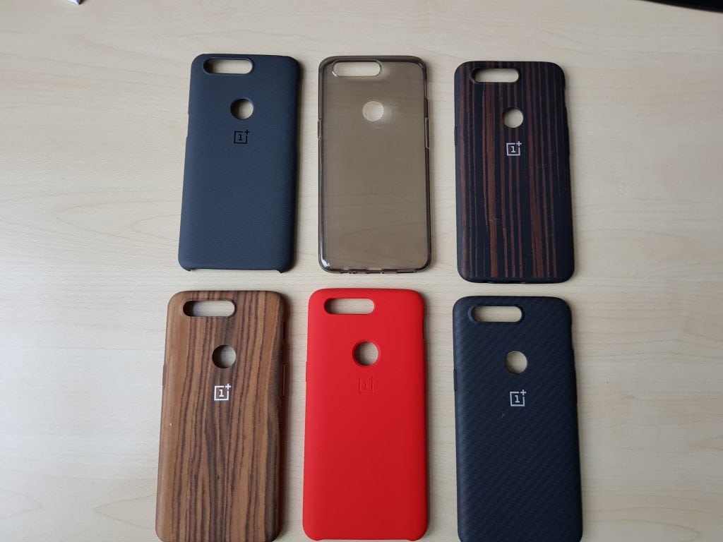 OnePlus 5T leaked cases