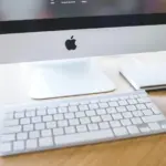 Apple Desktop Ports, Displays, and Setup Needs 3 Apple Desktop